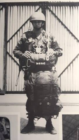 Rhodesian SAS bergen with parachute harness attachments